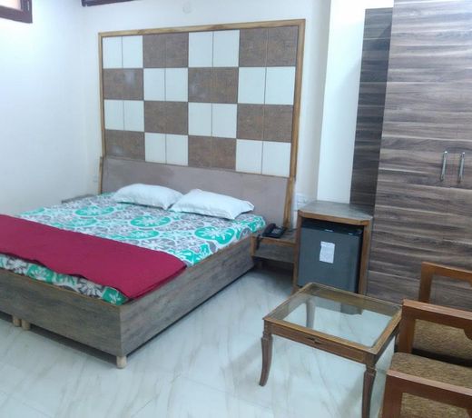 Hotel Natraj Palace