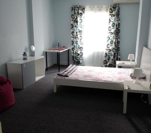 Modern Apartment in Al Rehab City Center