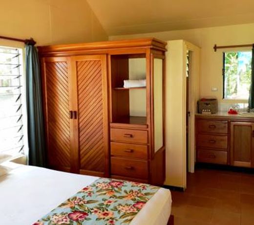 Oarsman's Bay Lodge