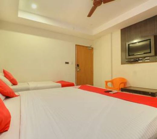 Hotel Srees by OYO Rooms