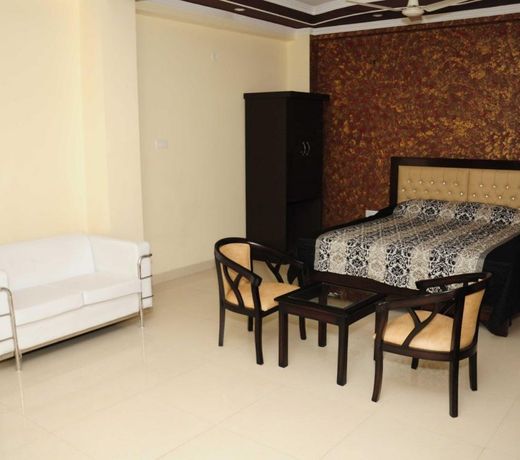 FabHotel City Palace