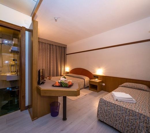 New Petit Hotel