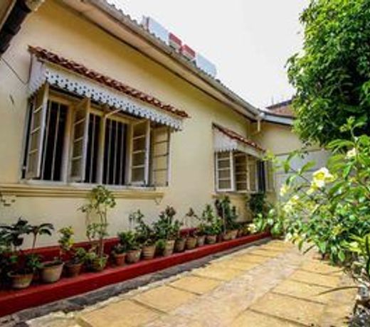 Yoho Colonial Charm Near the Beach