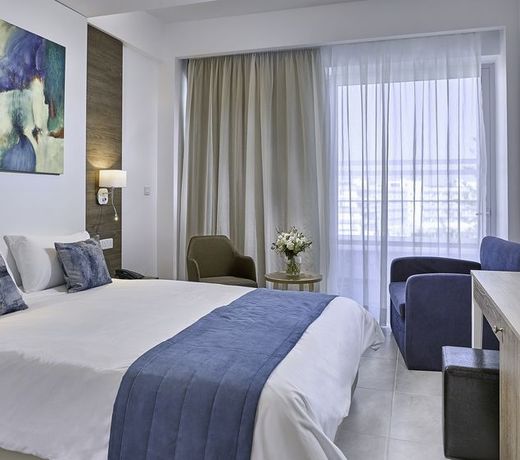 Gaia Sun N Blue Hotel
