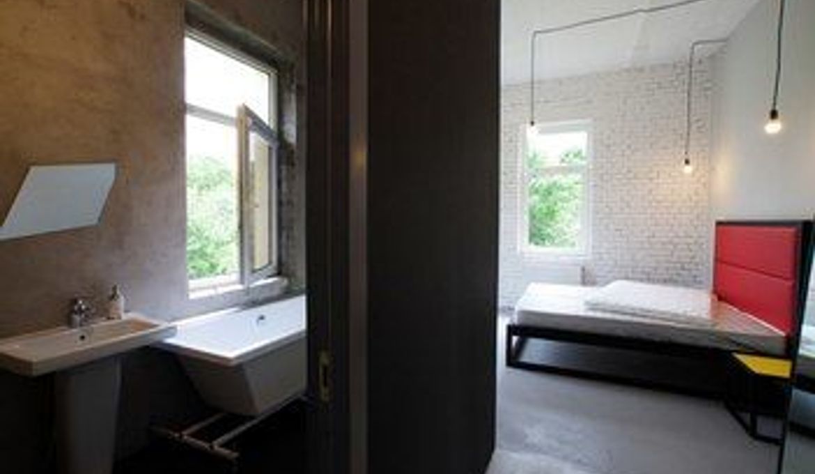 Q Art Hotel