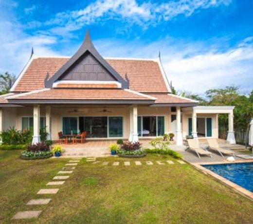 Noksawan Villa by Jetta