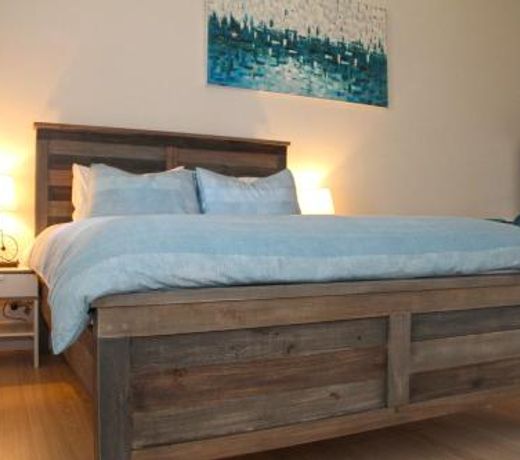 Smugglers Inn Studio Apartments