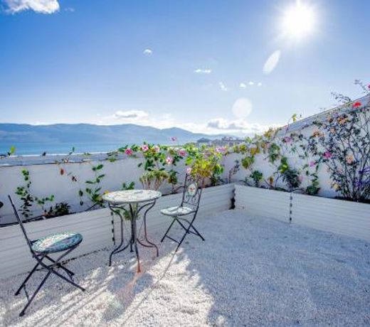 Dali Nest Secret Garden Lake View Inn
