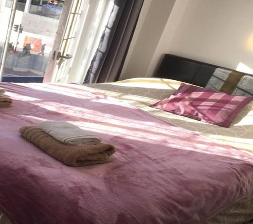 Whitechapel Guest House