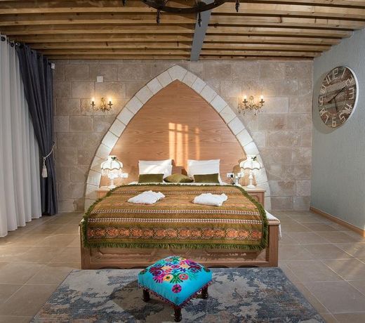 Zarqa Luxury Suites - Couples Only
