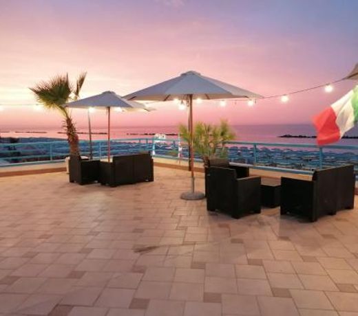 Sea Garden Rooms