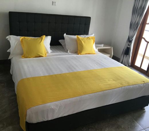 Kandyan Bluestar Villa
