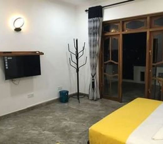 Kandyan Bluestar Villa