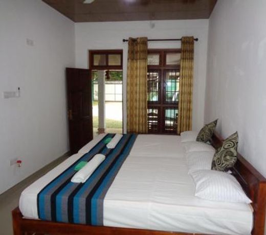 Thenuja Guest