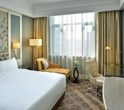 Crowne Plaza Zhengzhou, an IHG Hotel