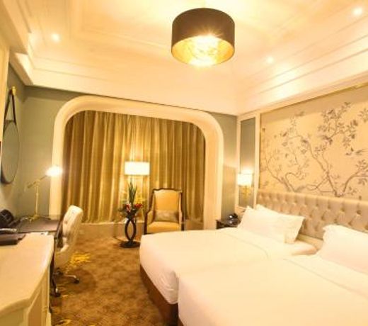 Crowne Plaza Zhengzhou, an IHG Hotel