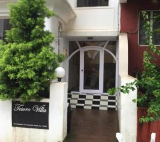 Tesora Villa