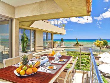 อพาร์ทเมนท์ Bon Azur Beachfront Suites & Penthouses by LOV