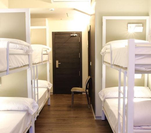 Poshtel Bilbao - Premium Hostel