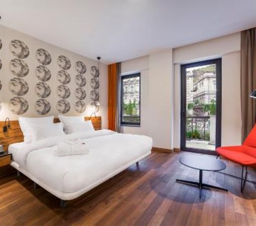 Shota @ Rustaveli Boutique Hotel