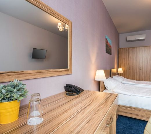 Tessa Hotel