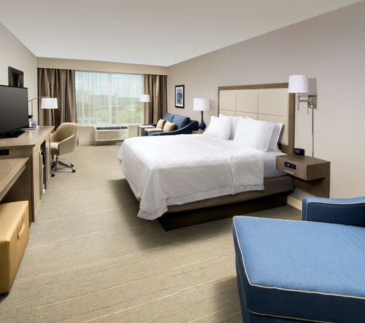 Hampton Inn Wilmington Downtown