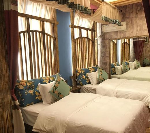 Floral Hotel Â· Baihui Living Zhangjiajie