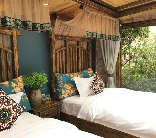 Floral Hotel Â· Baihui Living Zhangjiajie
