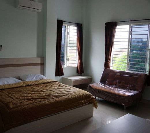 Ayahanda Residence