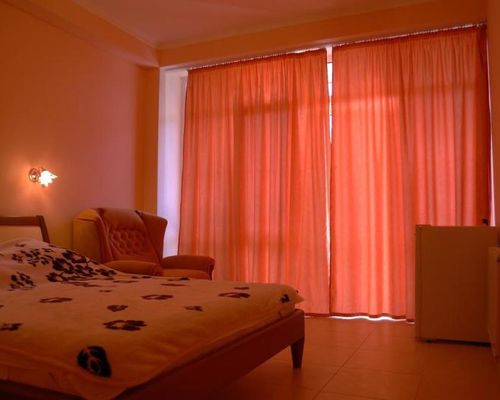 Комфорт / Comfort Hotel - Алушта - фото 2