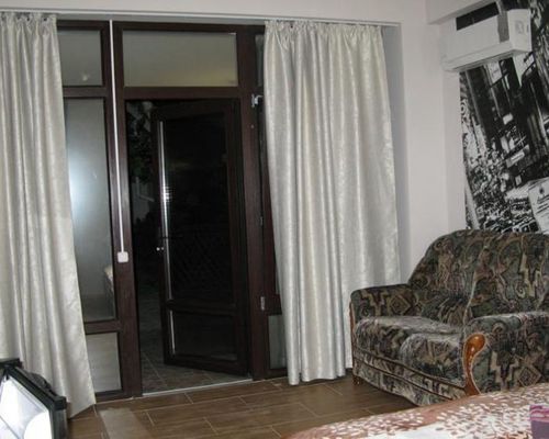 Комфорт / Comfort Hotel - Алушта - фото 17