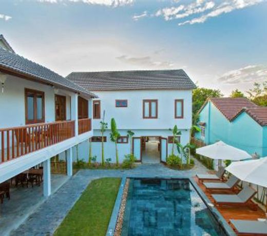 Vina Beach Pool Villas