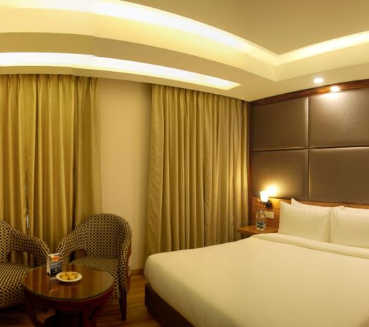 Glades Hotel