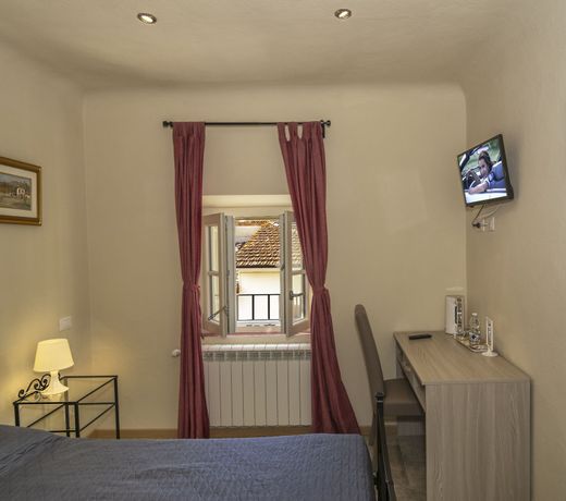Art Gallery B&B