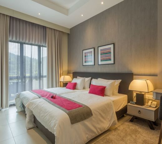 Meru Suites at Meru Valley Resort
