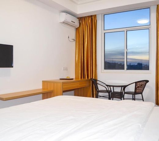 Chinese Business Hotel