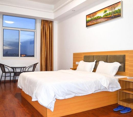 Chinese Business Hotel