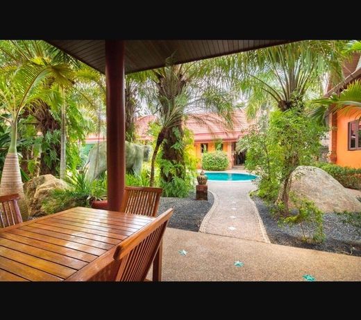 Royal Chang of Siam Boutique Resort