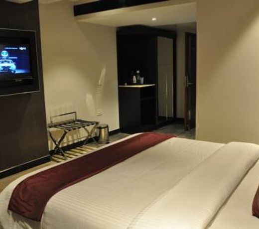 Shaans I Suites