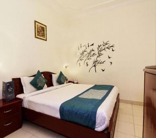 OYO 4104 Surya Villa