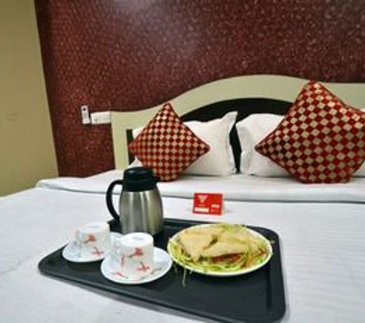 OYO Flagship 5375 Hotel White House