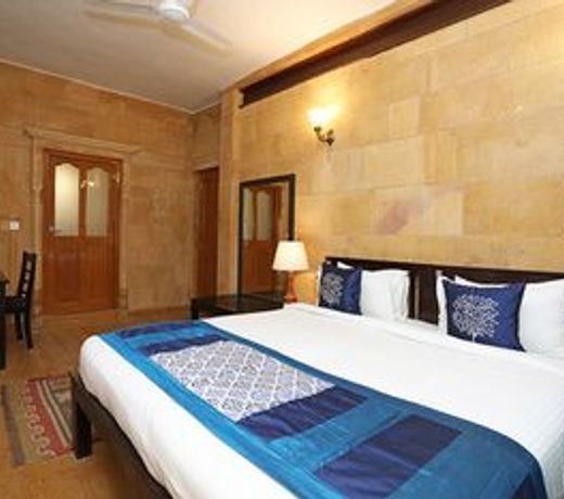 OYO 8100 Hotel Naman Haveli