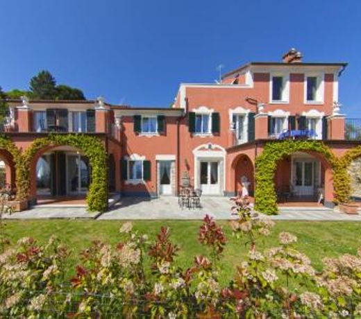 Villa Bellosguardo Apartments