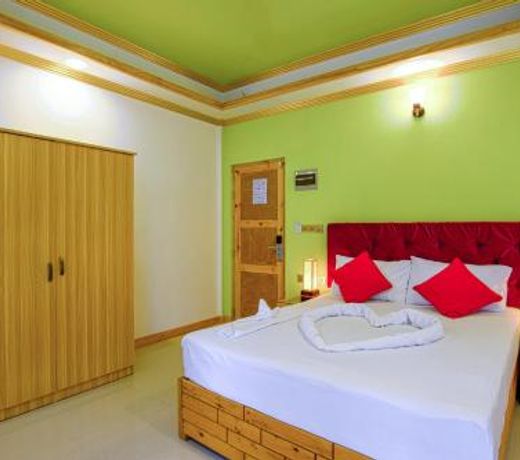Select Village Maafushi