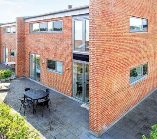 8 person holiday home in Hemmet