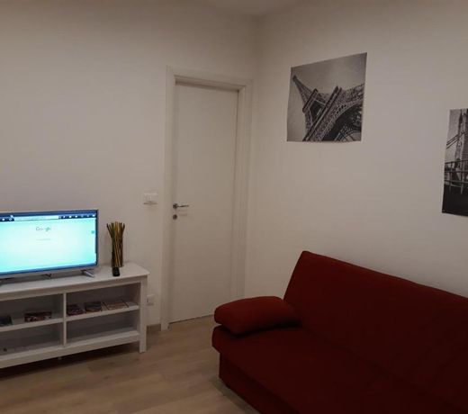 Alysia Apartment