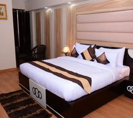 SK Crown Park Naraina