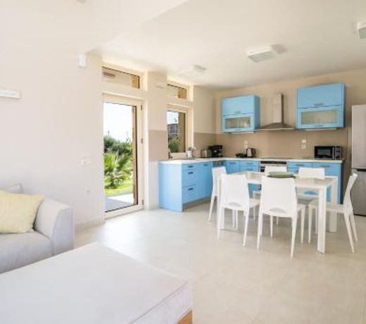 Three Stars Luxury Villas