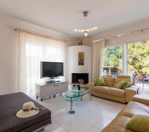 Marina Gouvia Family Villa by Konnect