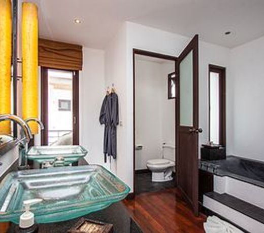 Nirano Villa 14 1 Bed